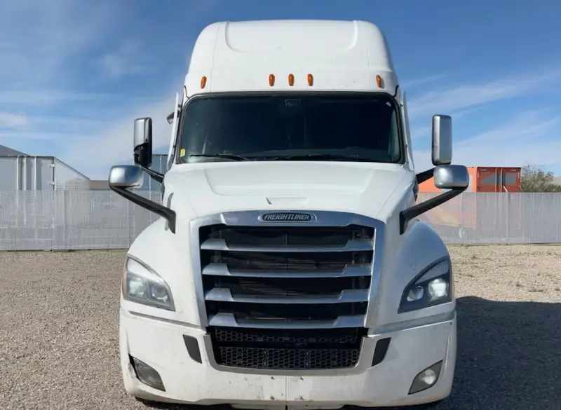 2023 Freightliner Cascadia photo 7