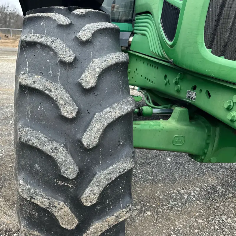 2010 John Deere 7330 photo 54