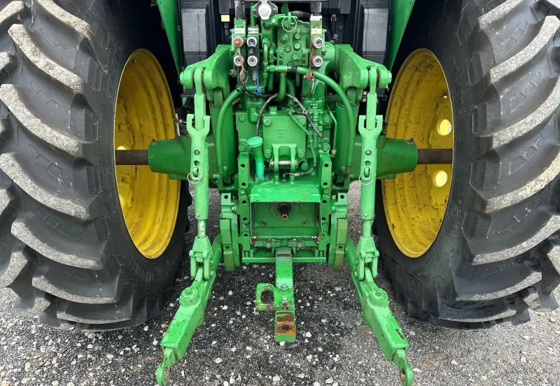 2010 John Deere 7330 photo 13