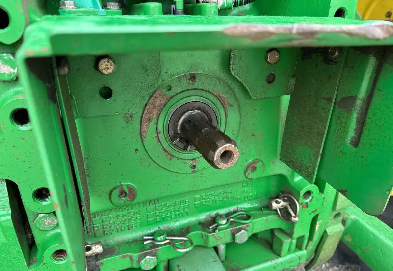 2010 John Deere 7330 photo 14