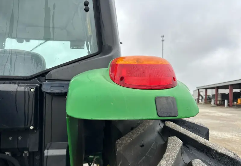 2010 John Deere 7330 photo 12