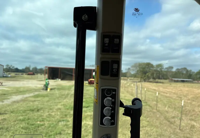 2023 Massey Ferguson 5711 Dyna-4 photo 52