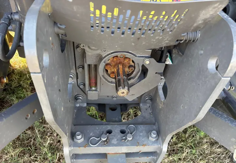 2023 Massey Ferguson 5711 Dyna-4 photo 28