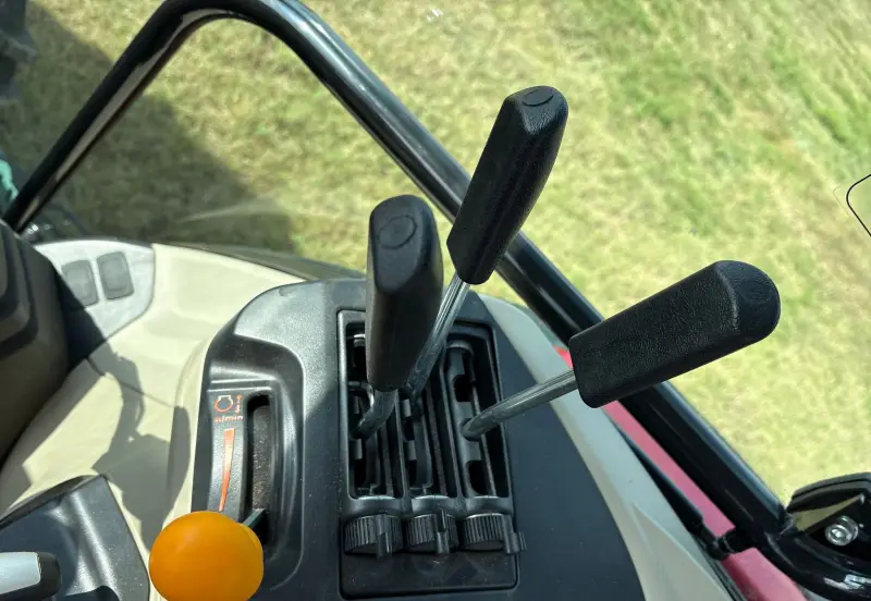 2023 Massey Ferguson 5711 Dyna-4 photo 49