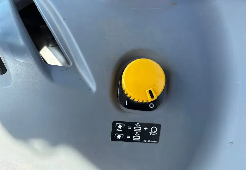 2022 Kubota M5-111D photo 56