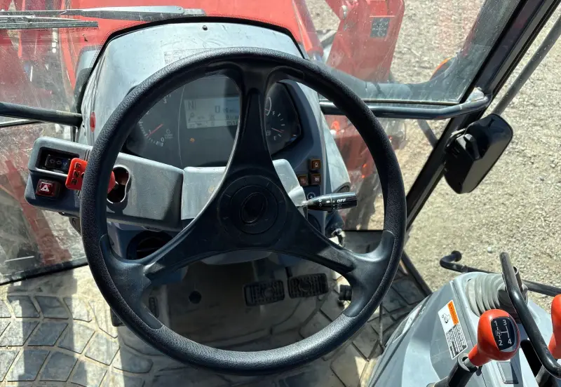 2022 Kubota M5-111D photo 40