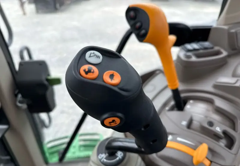 2022 John Deere 6155M photo 47