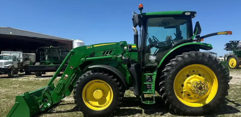 2014 John Deere 6190R photo 8