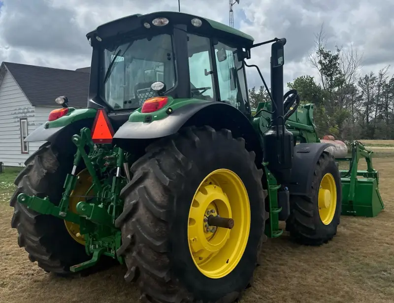 2021 John Deere 6155M photo 5