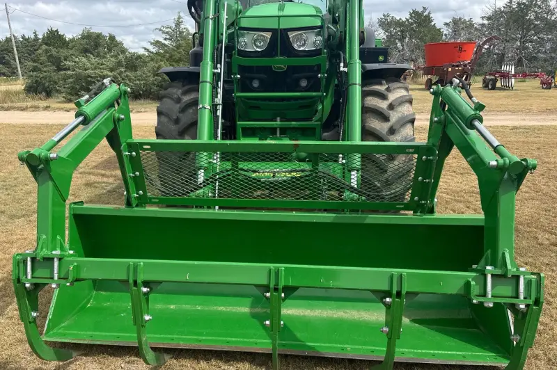 2021 John Deere 6155M photo 9