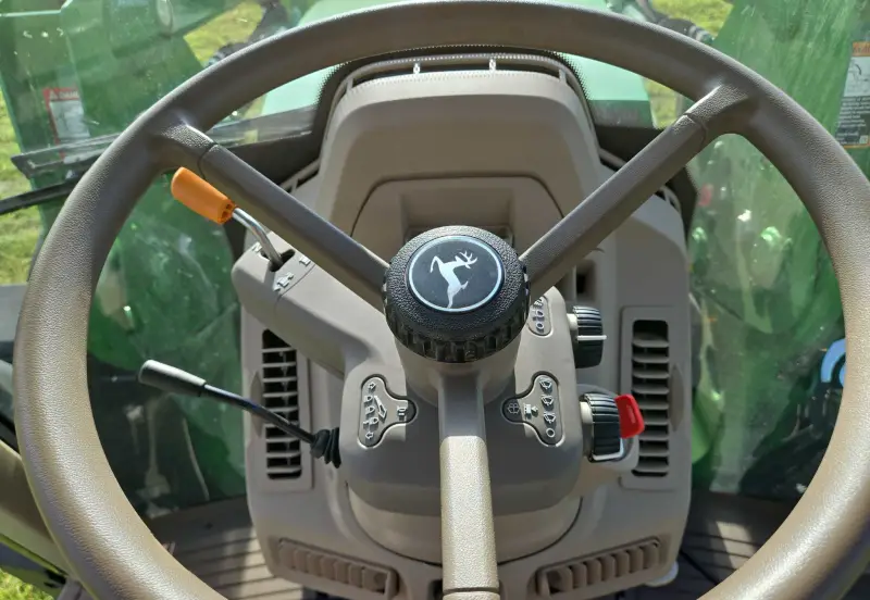 2022 John Deere 6120M photo 39