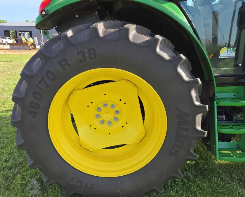 2022 John Deere 6120M photo 61