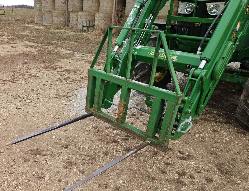 2022 John Deere 6130M photo 22