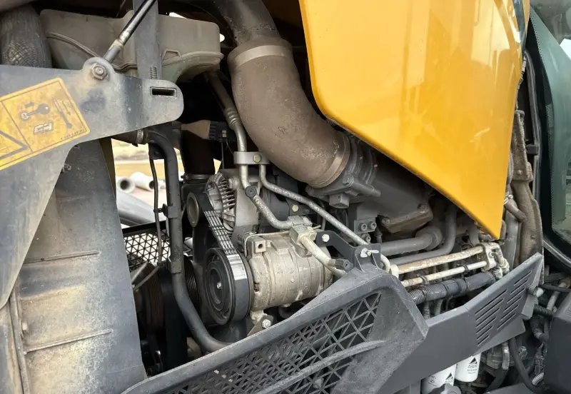 2016 Challenger MT675E photo 45