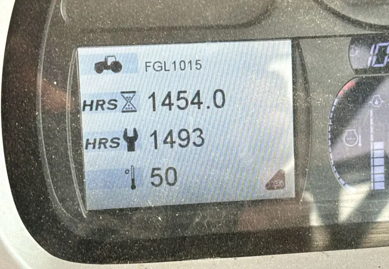 2016 Challenger MT675E photo 37