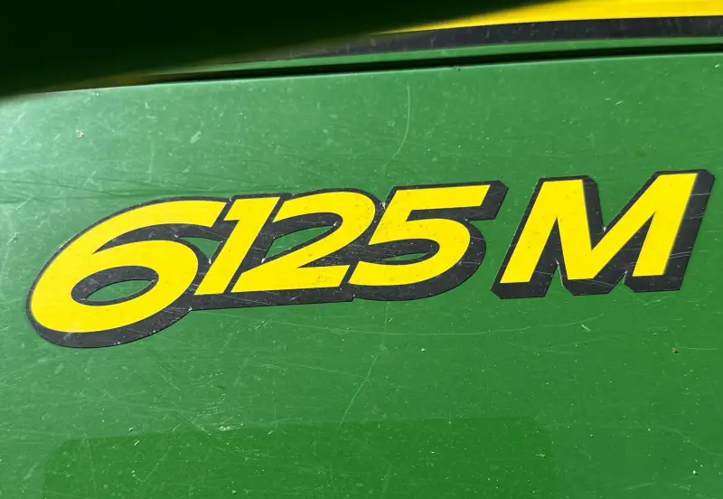 2013 John Deere 6125M photo 15