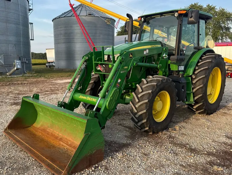2019 John Deere 6105E photo 1