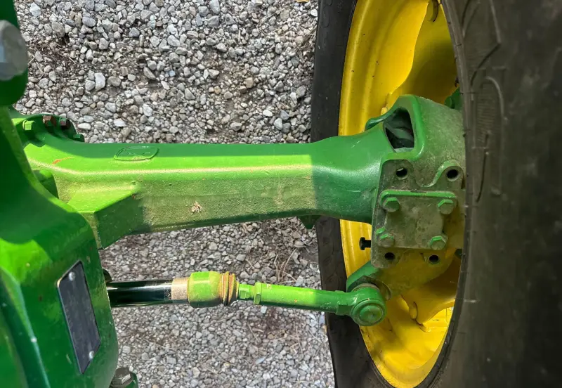 2019 John Deere 6105E photo 57
