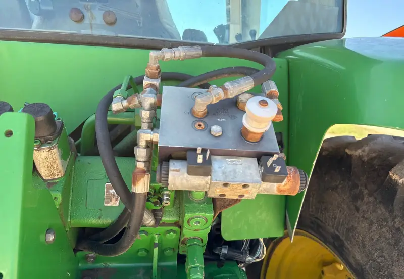 2005 John Deere 7820 photo 36