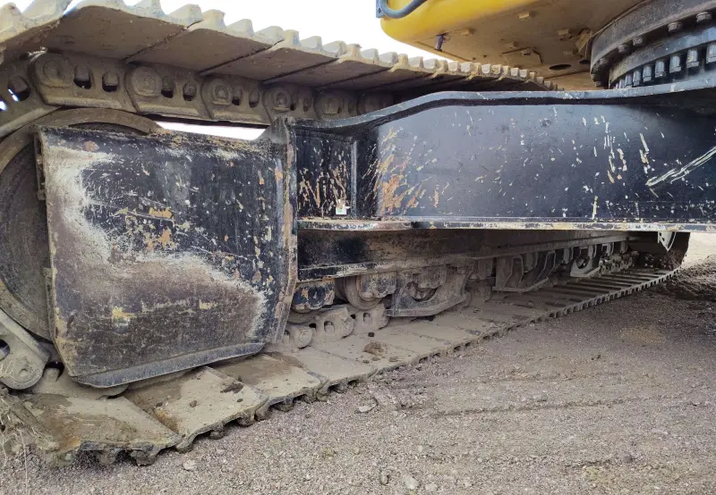 2023 Caterpillar 352 photo 101