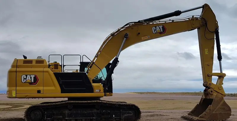 2023 Caterpillar 352 photo 4