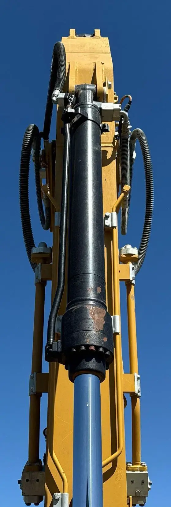 2018 Caterpillar 320 photo 19