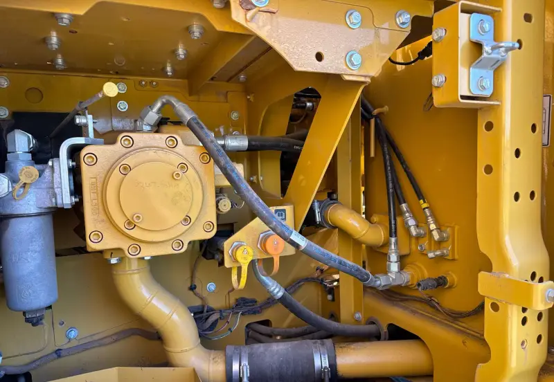 2018 Caterpillar 320 photo 28