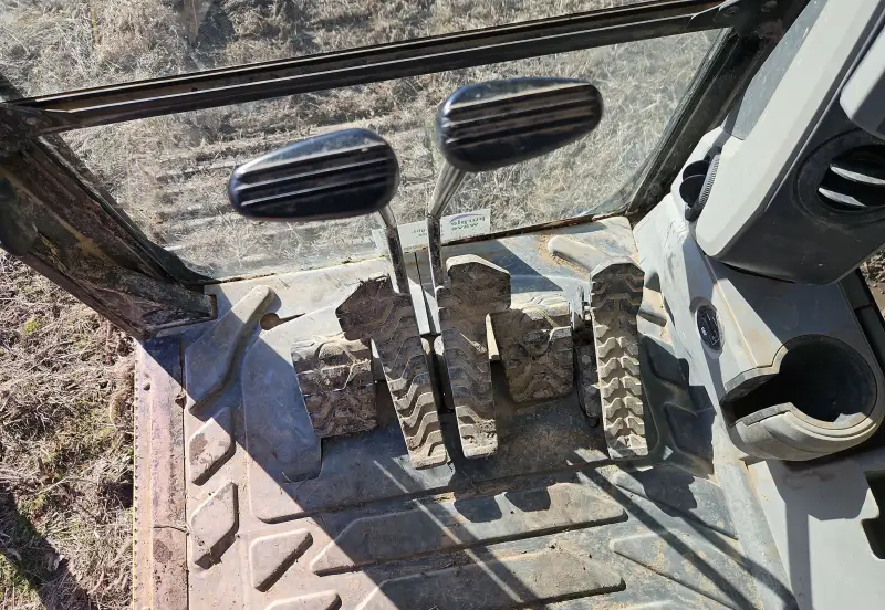 2016 Caterpillar 323FL photo 38