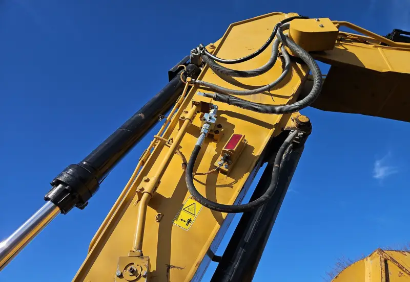 2016 Caterpillar 323FL photo 16