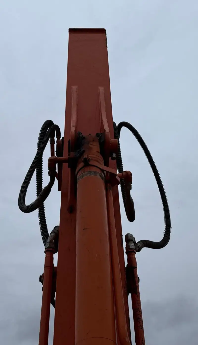 2021 Hitachi ZX160LC-6N photo 18