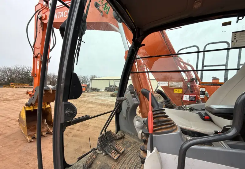 2021 Hitachi ZX160LC-6N photo 51