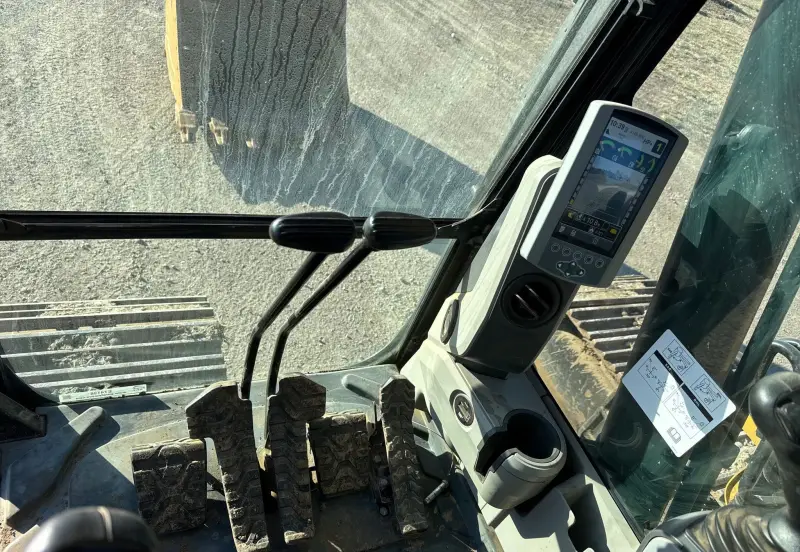 2017 Caterpillar 323FL photo 32