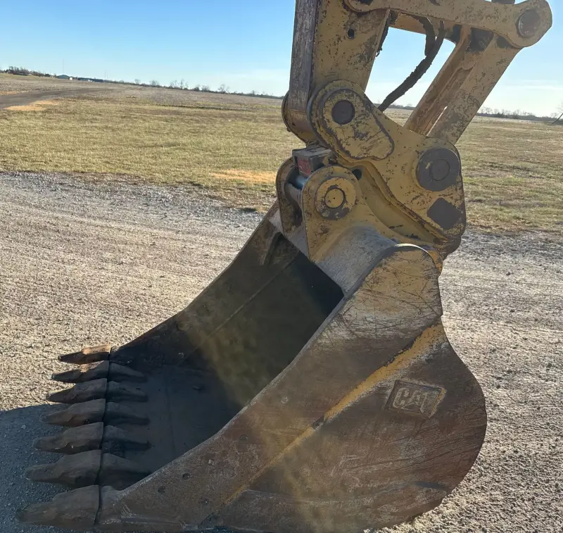 2017 Caterpillar 323FL photo 15