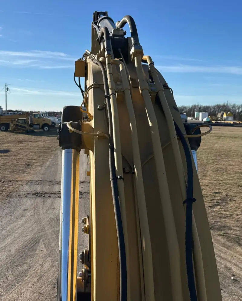 2017 Caterpillar 323FL photo 22