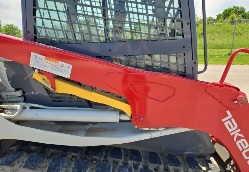 2023 Takeuchi TL12R-2 photo 17