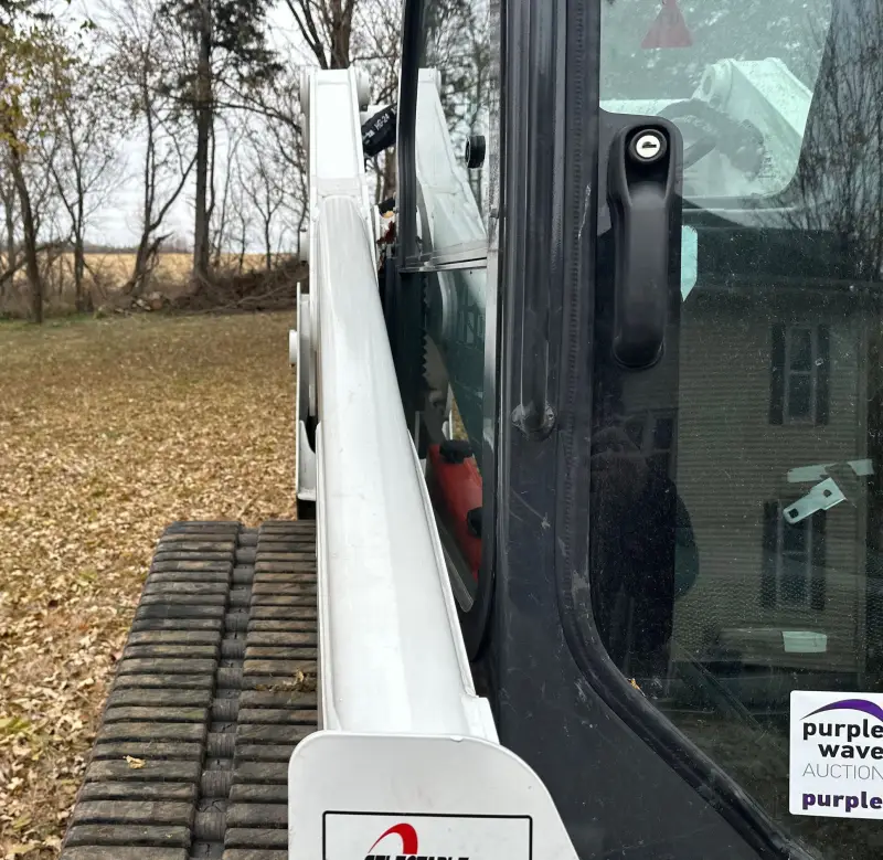 2024 Bobcat T770 photo 15