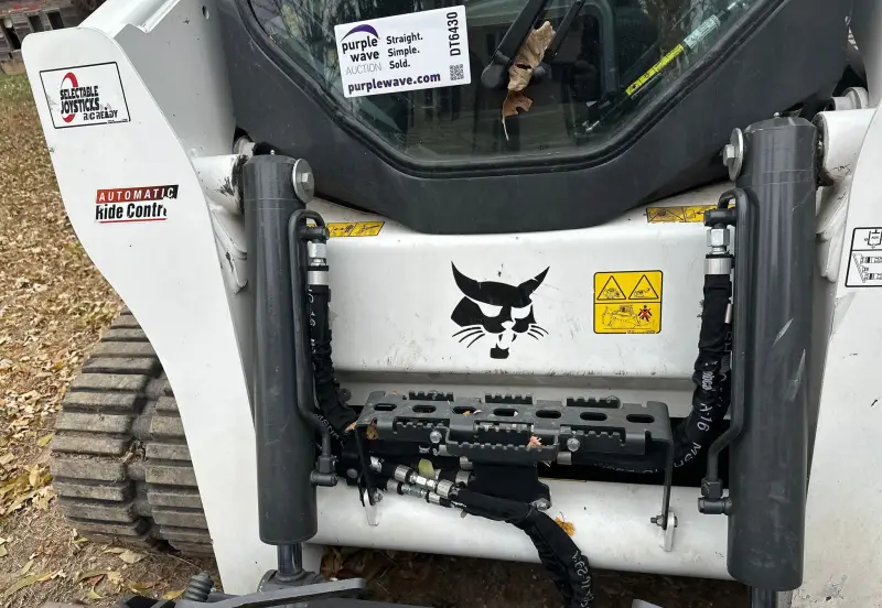 2024 Bobcat T770 photo 22