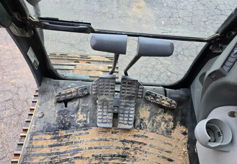 2014 John Deere 210G LC photo 47