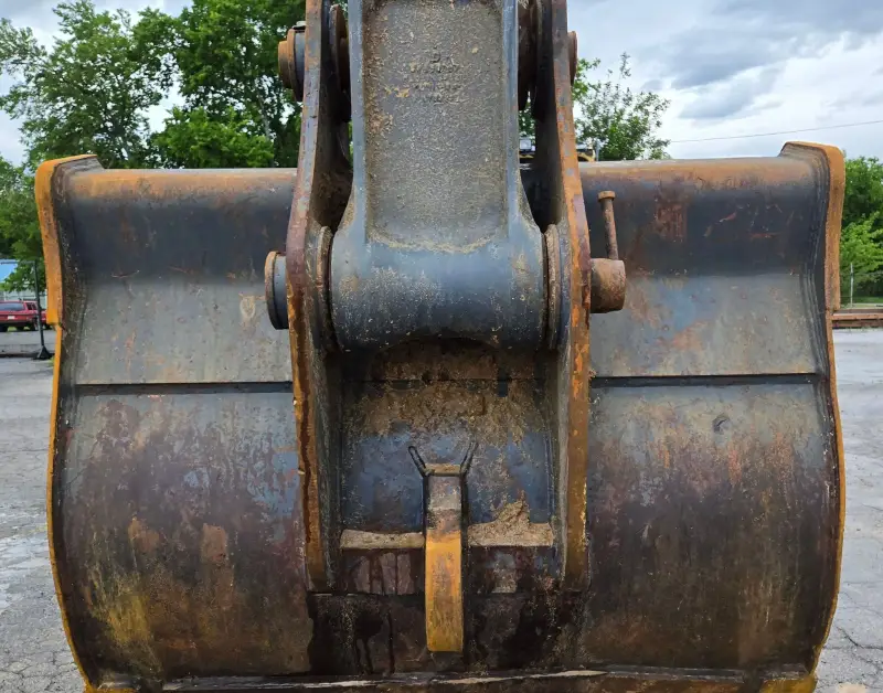 2014 John Deere 210G LC photo 23