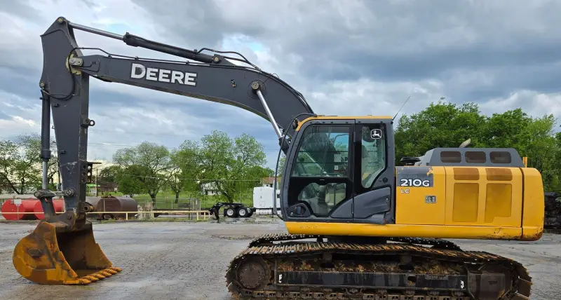 2014 John Deere 210G LC photo 7