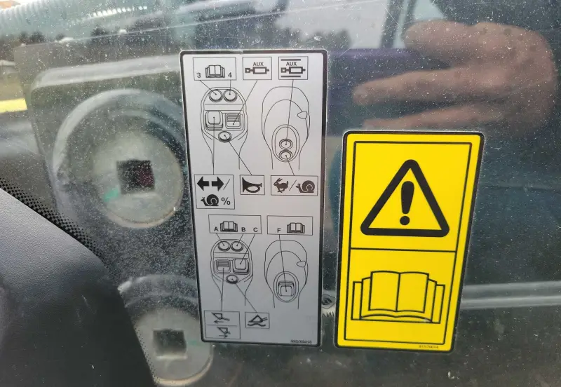 2020 JCB 3TS-8T photo 32