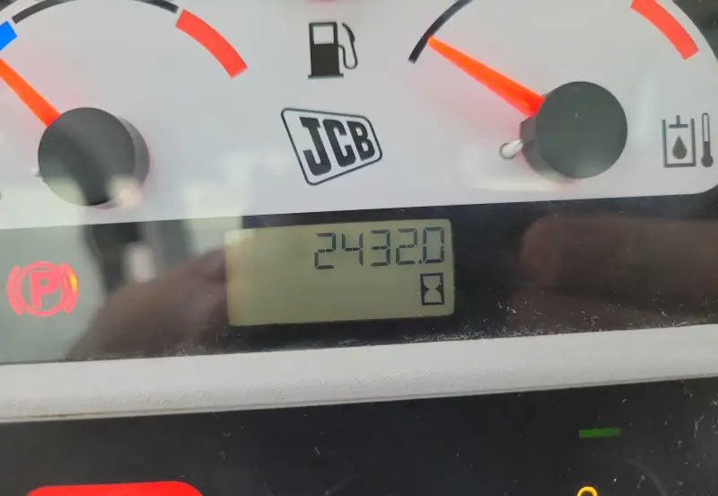 2020 JCB 3TS-8T photo 35