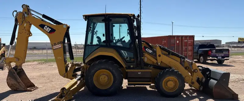 2019 Caterpillar 420F2 IT photo 4