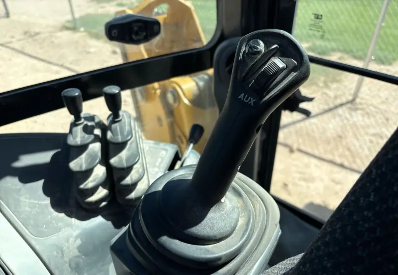 2019 Caterpillar 420F2 IT photo 75