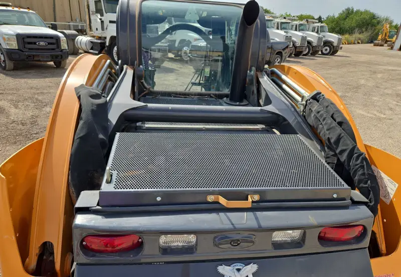 2023 Case TV450B photo 18