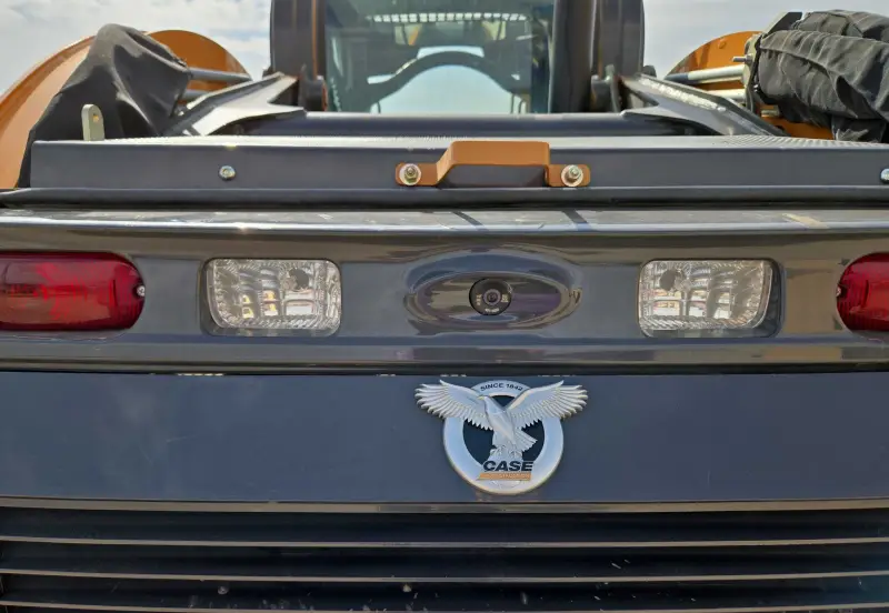 2023 Case TV450B photo 16