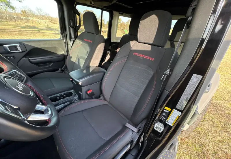 2021 Jeep Wrangler photo 46