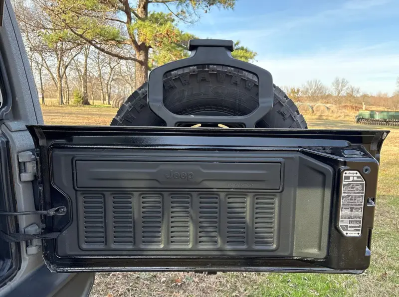 2021 Jeep Wrangler photo 65