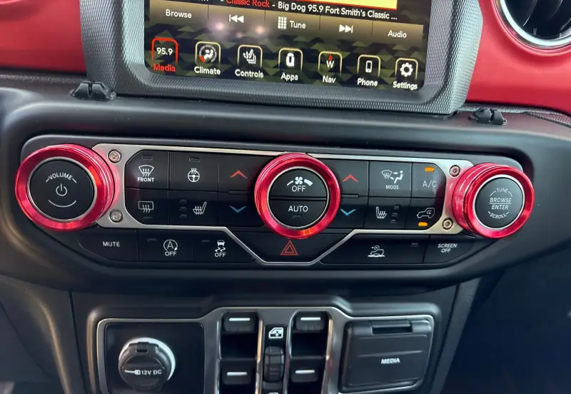 2021 Jeep Wrangler photo 41