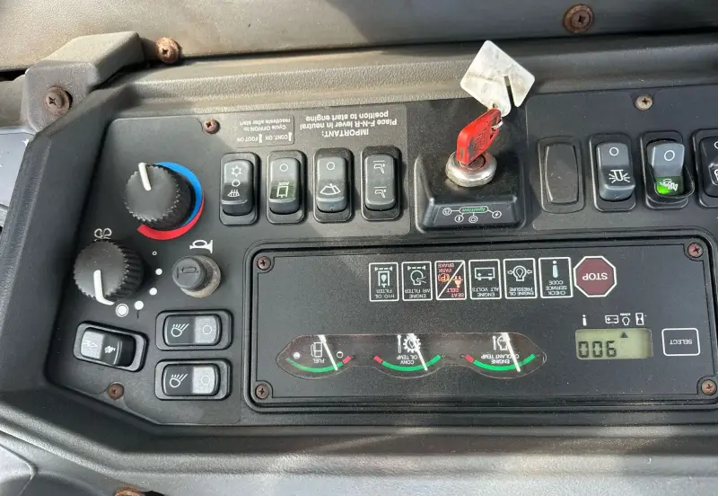 2006 John Deere 310SG photo 107